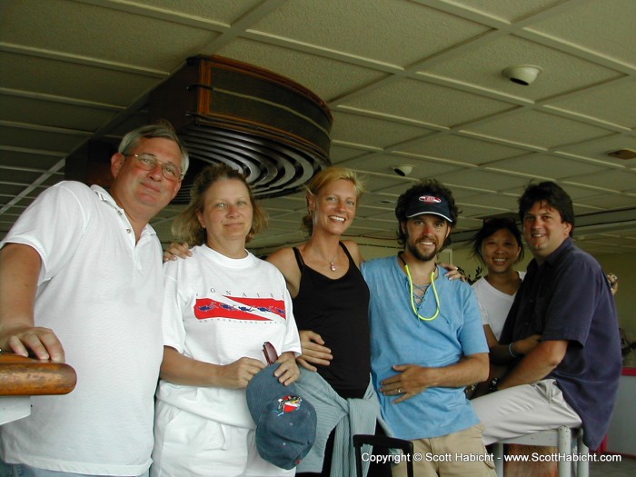 Leaving bonaire, the obligatory group pose, and the end of the pictures. Hope you enjoyed.