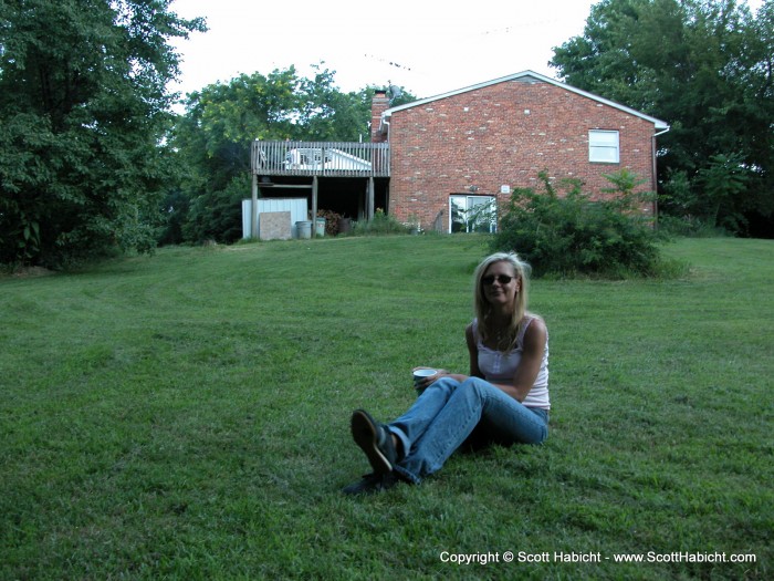 Kelli poses for a nice shot.