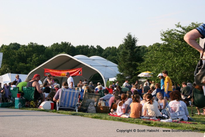 Now this Gaelic Storm concert at Centennial Park in Howard County does allow cameras.