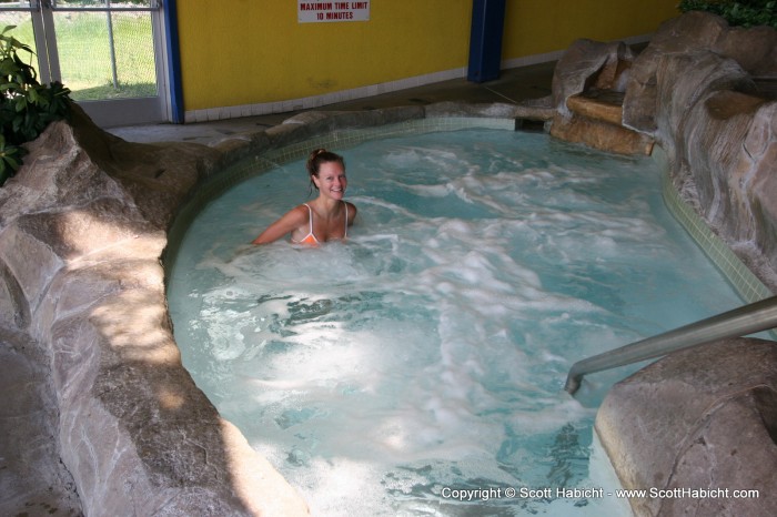 Kelli was quick to get in the hotub, of course.