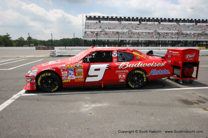 Pole sitter, Kasey Kahne.