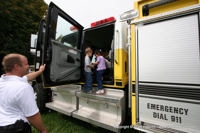 Taylor and Ashley get up close with a fire truck.