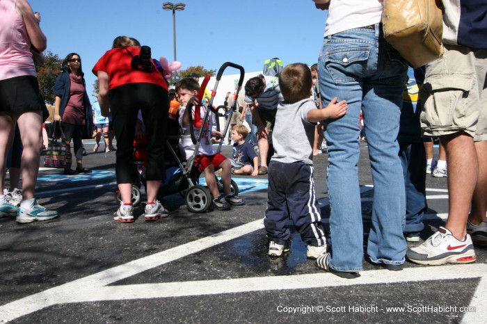 I'd love to know what kind of balloon that kid asked for.