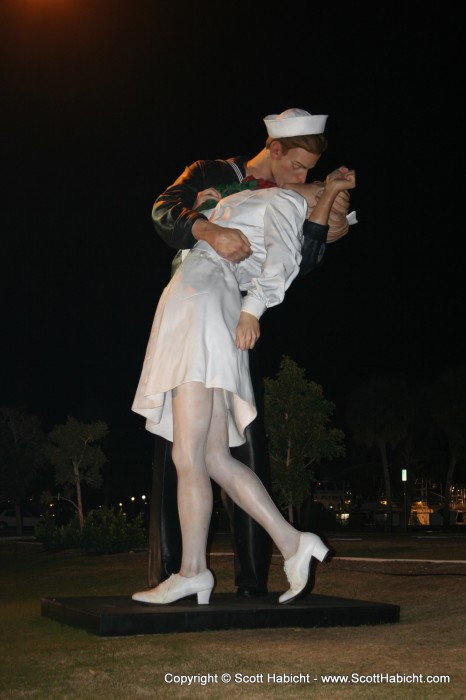 On the way back we saw the statue, "Unconditional Surrender" by Seward Johnson.