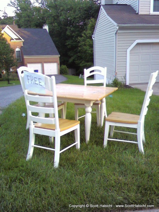 This set of chairs sat in my neighborhood for days.