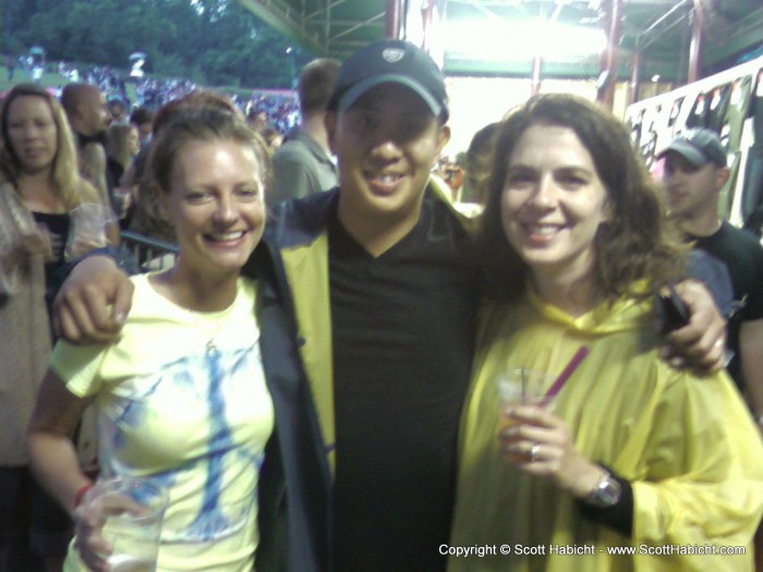 Kelli catches up with graduate pals and her old roommate Chan, with Kris.