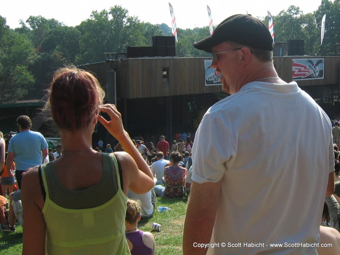 We then headed out to the main stage to catch some of Jet, who came on at 4:20.