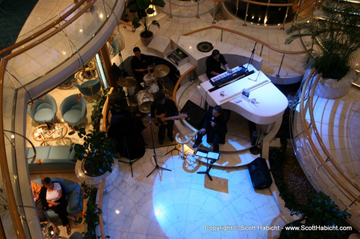 We passed by the piano in the center of the ship....