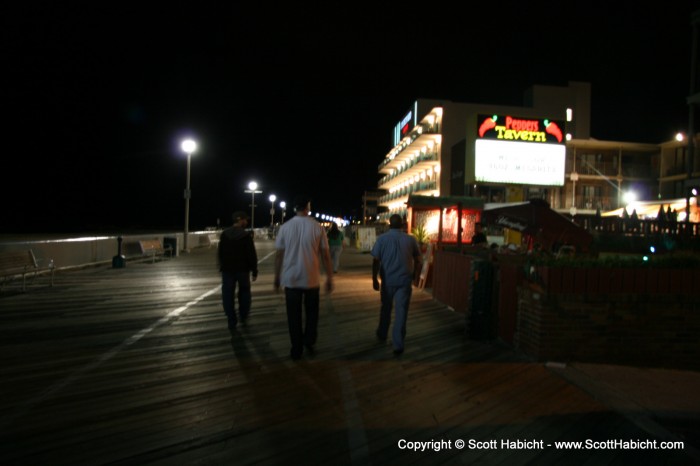 We walked south along the boards until we came to Peppers.