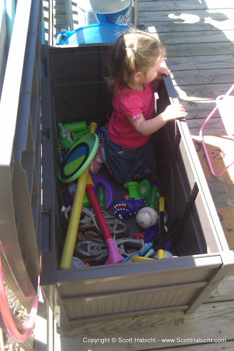 The next day I was back at Peter and Megan's and Jillian was having fun thinking inside the box.