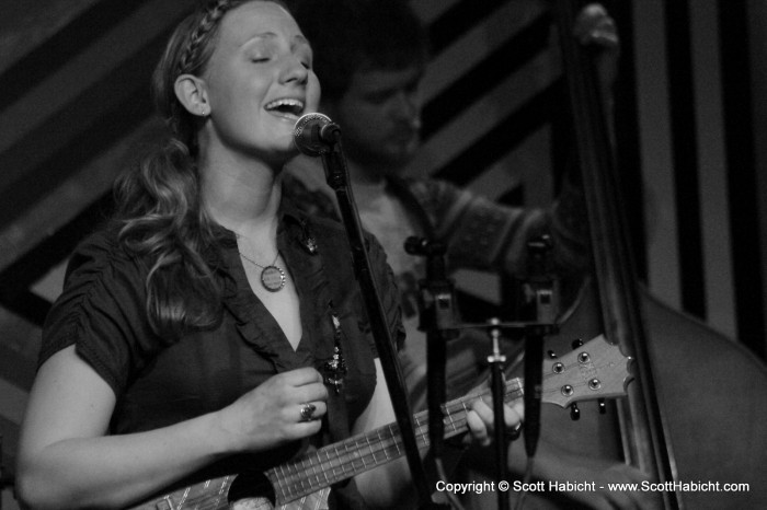 Check out the "Victoria Vox @ Metro Gallery - Baltimore, MD" album for more Victoria Vox pictures.