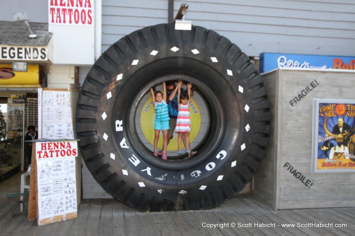 I got lots of pictures with people in this tire, so why not one more.