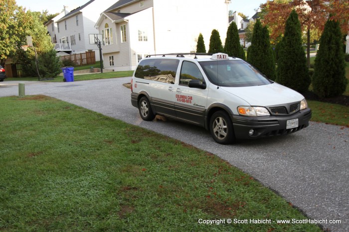 And a taxi in the driveway must mean it's time for vacation!!!