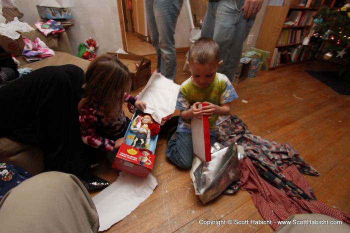 Kelli and I then gave the kids their gifts.