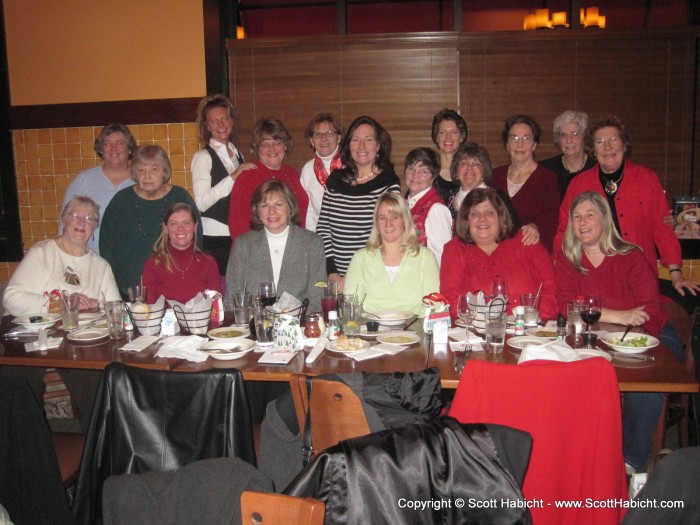 Kelli's scrapbooking club had their holiday dinner at Bertucci's this year.