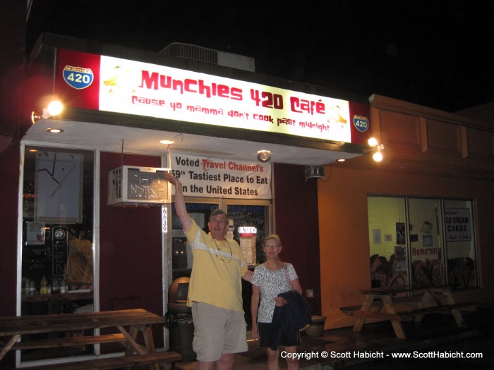 Meanwhile in FL, Kelli was about to experience the culinary delight that is Munchies 420 Cafe.