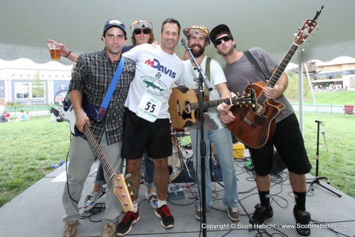 He jumped on stage for a photo with Reedo and The Front Porch Offering.