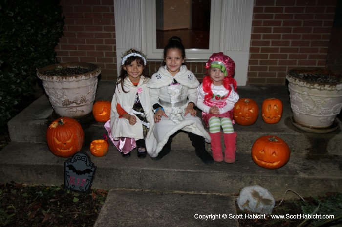 And the kids were ready to get their candy!!!