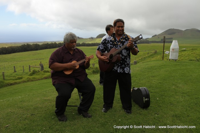 There was some pre-ceremony music...