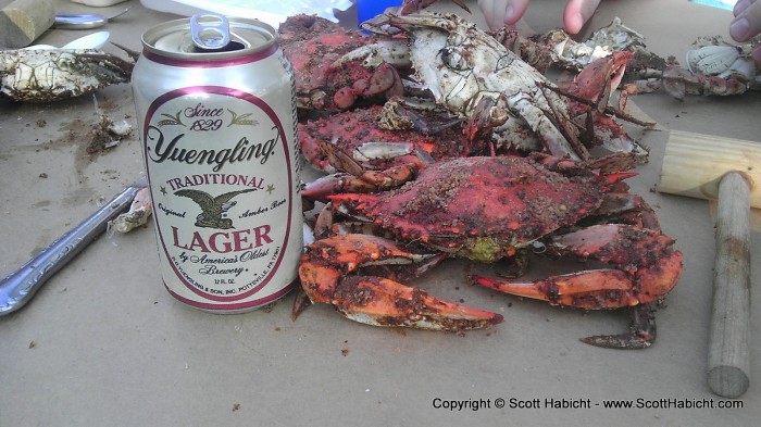 Now this is some good #beerporn. Crabs in the Summer is a Maryland tradition.