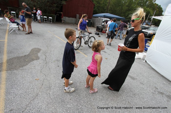 The children line up to talk to Aunt Kel.