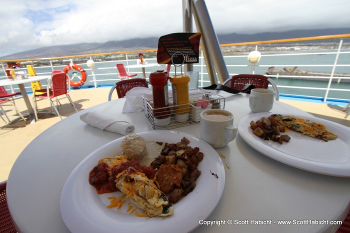 The next morning we had a big breakfast before heading back onto Maui.