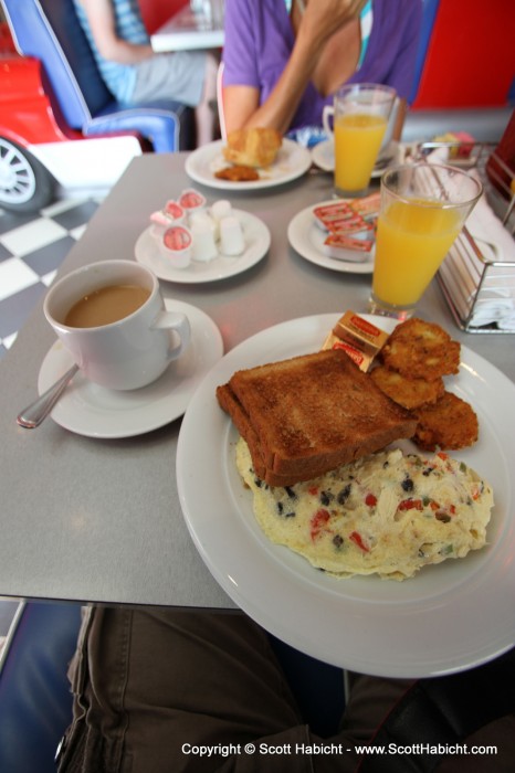 Our first day on the Big Island (Hawaii) started with a quick breakfast onboard the ship...