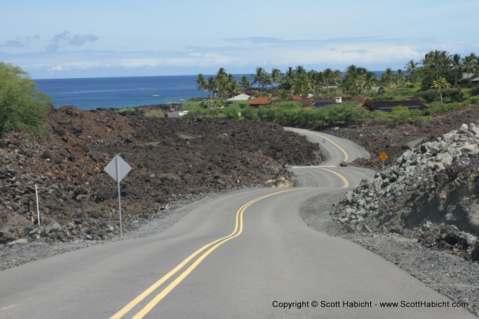 The next morning Kelli and I made our way to beach number 10. I really never got over the amount of lava rock everywhere.