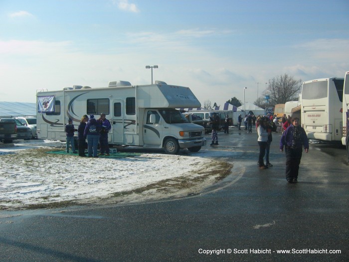 By later in the morning, the lot was filling up nicely. Many roosts charted buses for the event.