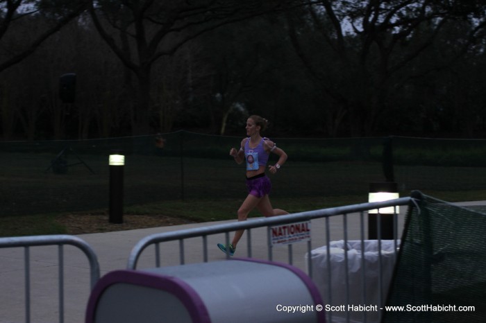 Only about 1-2 minutes beofre the lead runner finished in a course record time.