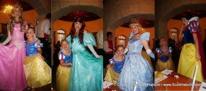 During dinner, Amber made sure to get her picture with all her favorite Disney characters.