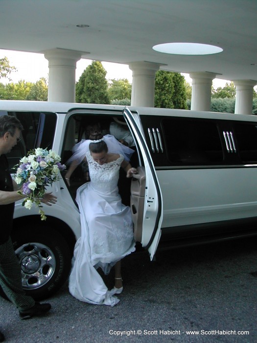 Notice this is not the same limo from earlier.