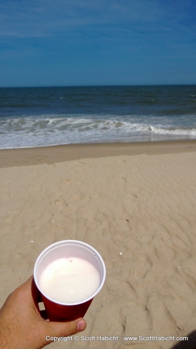 Beach bum beerporn.