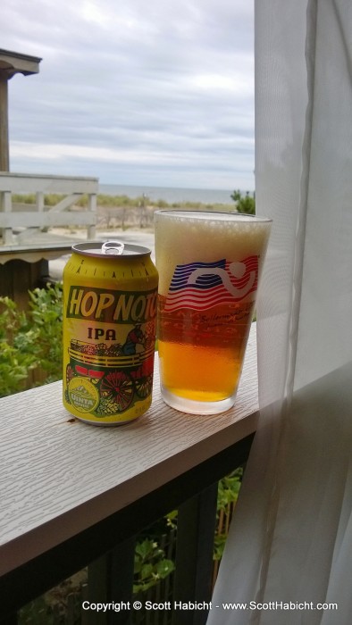 What would a beach weekend be without some beerporn.