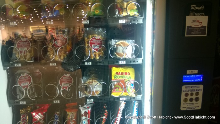 Well that's all for this trip. How about an airport vending machine Belgium waffle to hold you over until next time?