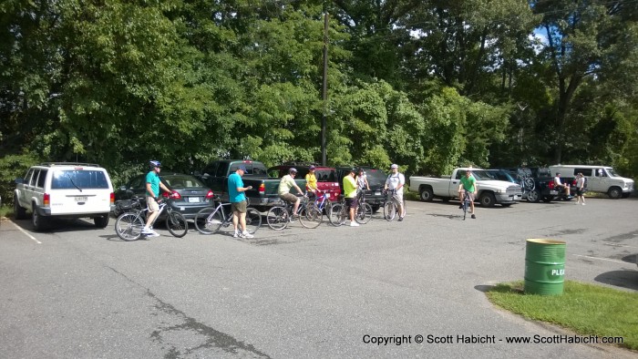 The third brewcycle started in a parking lot at the B&A trail.