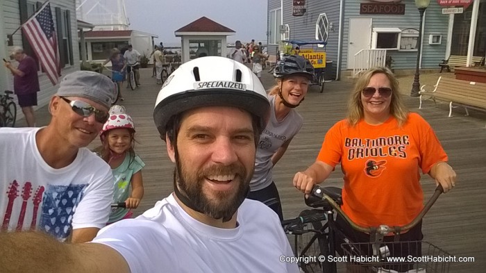 The next morning we went for a bike ride on the boardwalk with Tom, Ava, and Lori.