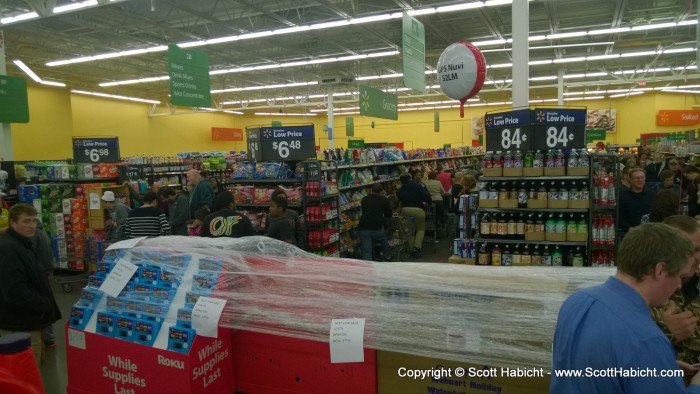 There were lines EVERYWHERE in the store, with balloons marking the product line starting points.