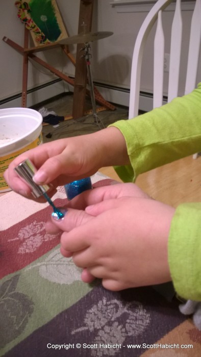 Being the good Uncle and letting her paint my nails.