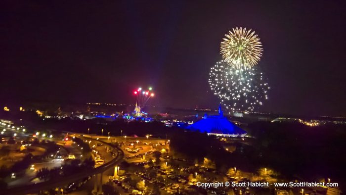 Then it was off to The Top of The World Bar for fireworks.