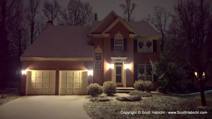 I love how the house looks when it snows.