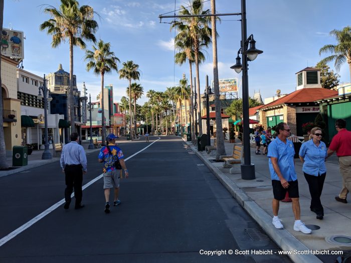 The next morning had us at Hollywood Studios very early.